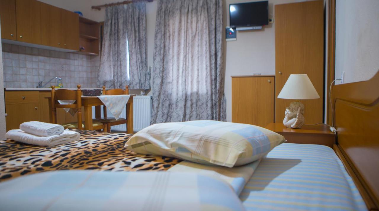 Ferienwohnung Avgi Káto Loutrákion Exterior foto